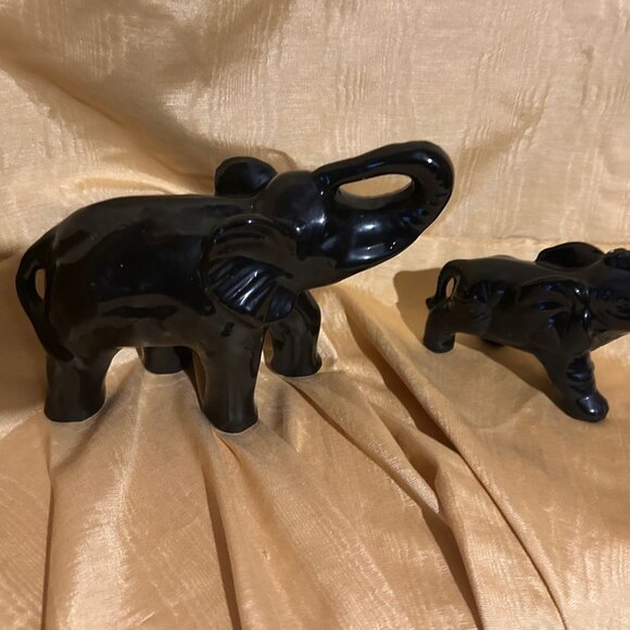 Milltown Ceramic Elephant's - Picture 5 of 5
